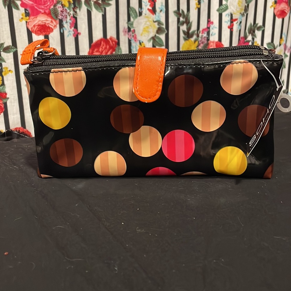 3/ $12 🌻 NWT! small striped polka dot makeup pouch